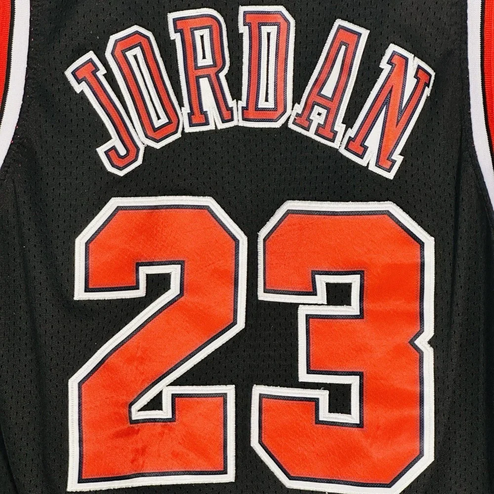 Vintage 90's Nike Chicago Bulls Jersey NBA Jordan #23 Men's Med EUC - Picture 8 of 8